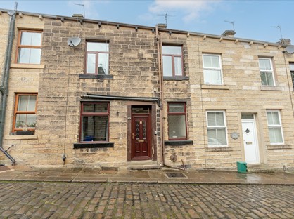 2 Bed Terraced House, East Bank, BB9