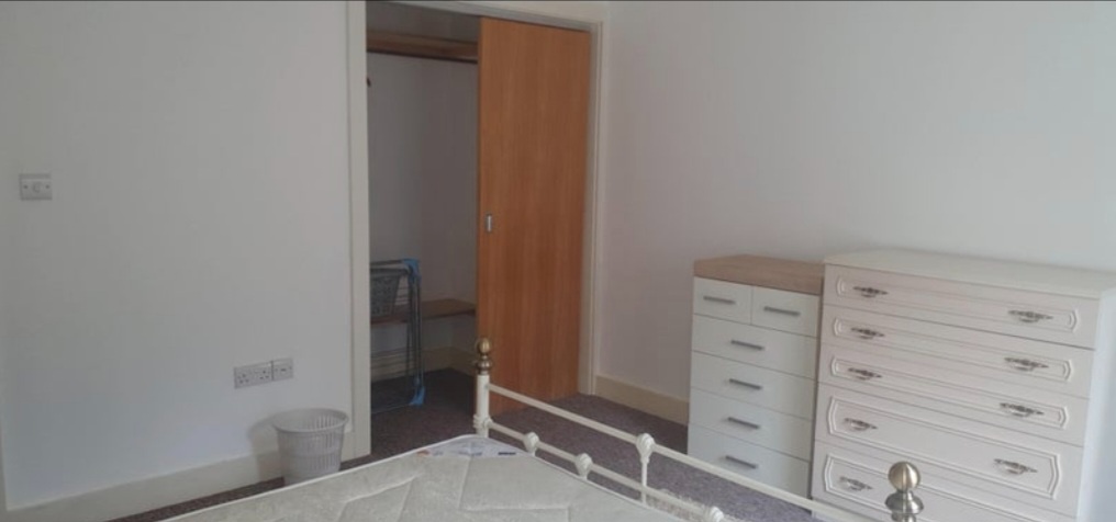 Room in a Shared House, Coolwater Park London Road, BN1