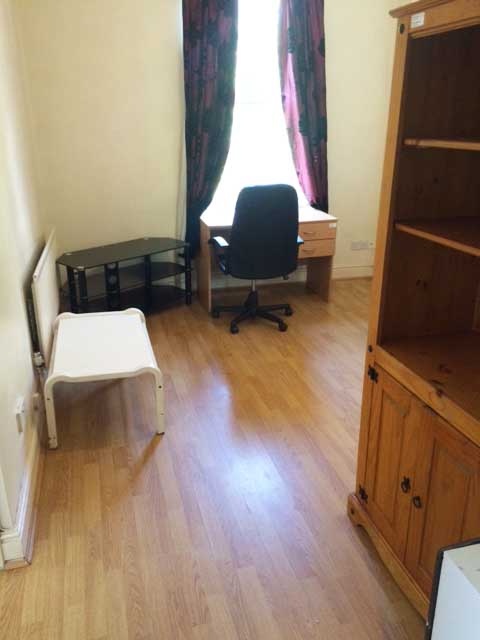 1 Bed Flat, Stirling Road, B16 photo 4