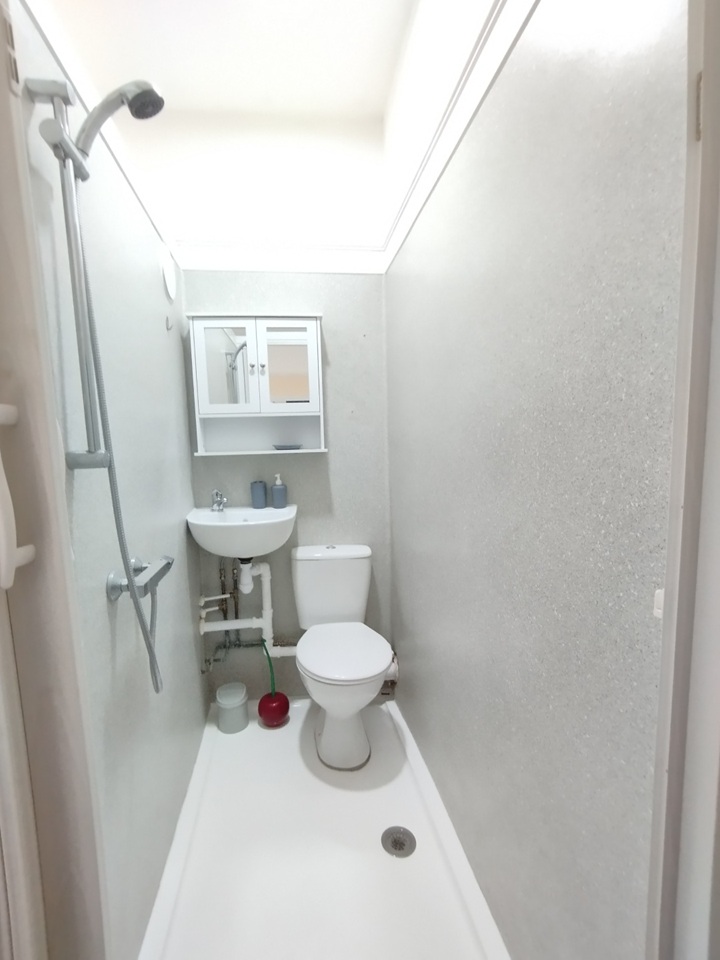 Studio Flat, Colchester St, CV1 photo 4