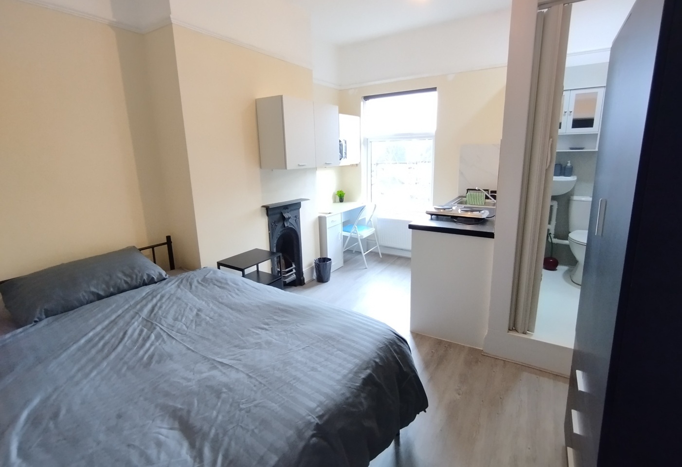 Studio Flat, Colchester St, CV1
