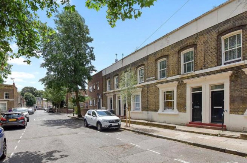 1 Bed Flat, Argyle Road, E1 photo 2