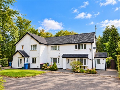 2 Bed Flat, Worsley, M28
