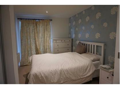 1 Bed Flat, Love Lane, SE18