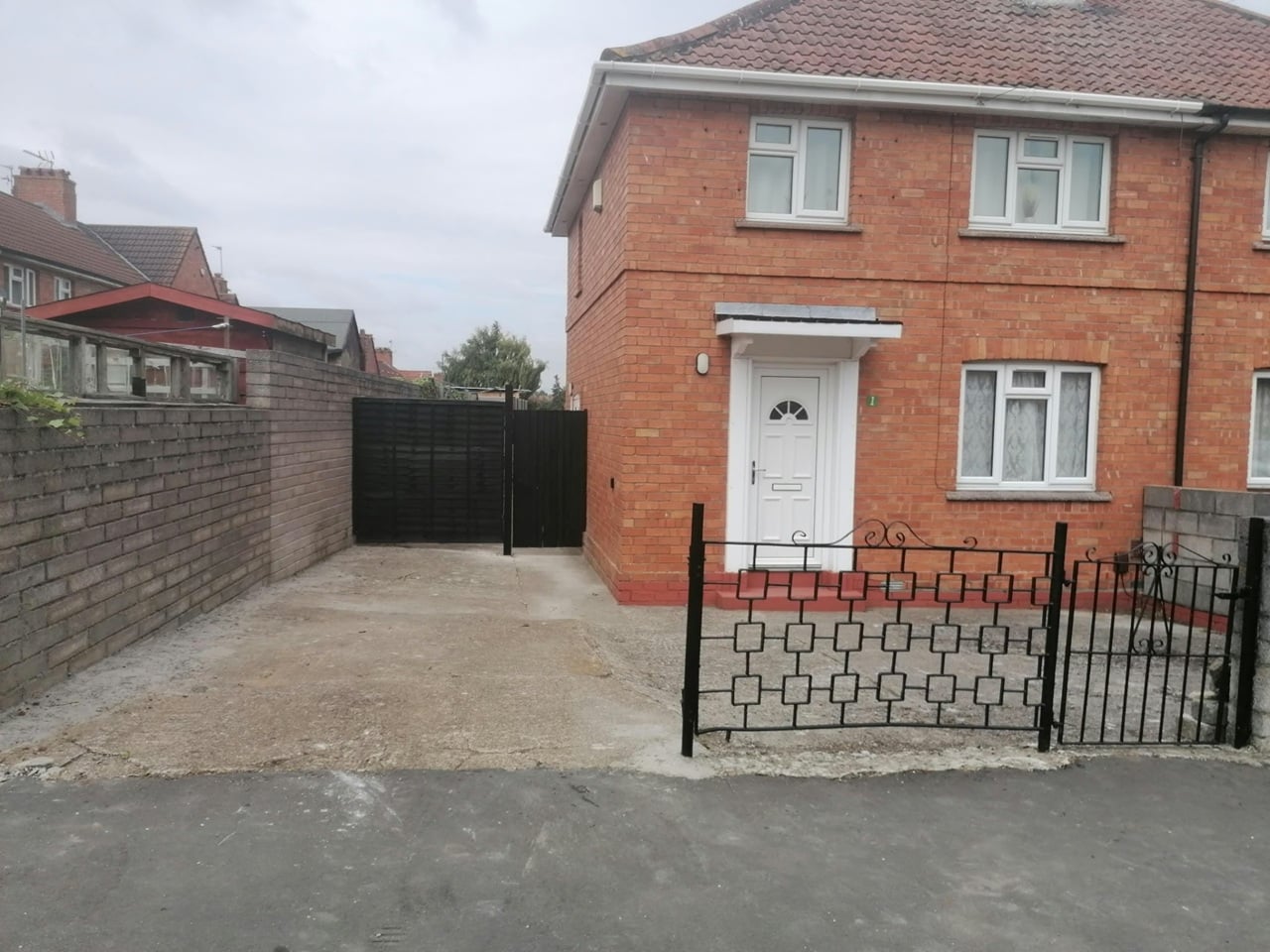 3 Bed Semi-Detached House, Dunster Road, BS4