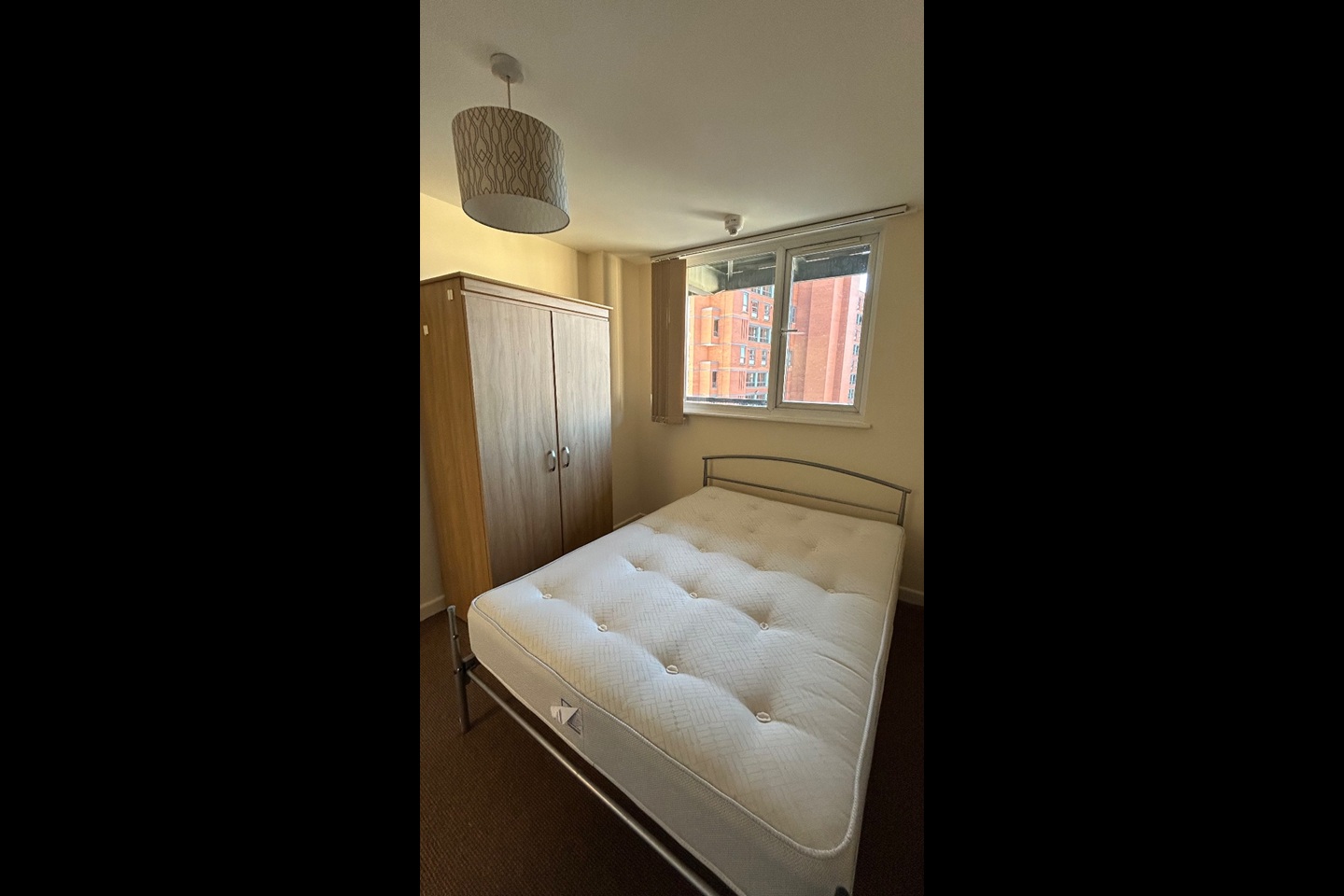 3 Bed Flat, Higher Cambridge Street, M15 photo 5