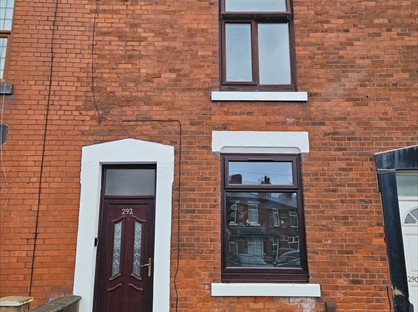 2 Bed Terraced House, Fields New Road, OL9