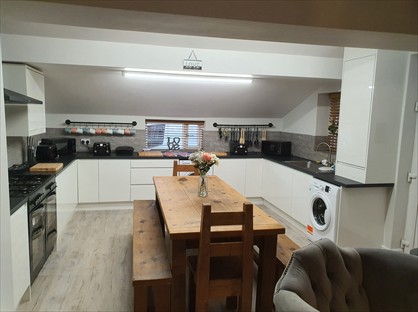 Room in a Shared House, Todmorden Road, OL15