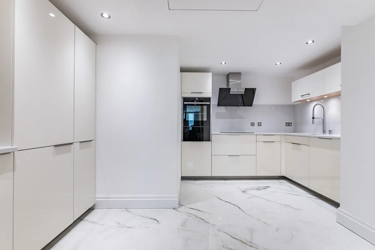 2 Bed Flat, Sheldon Square, W2 photo 4