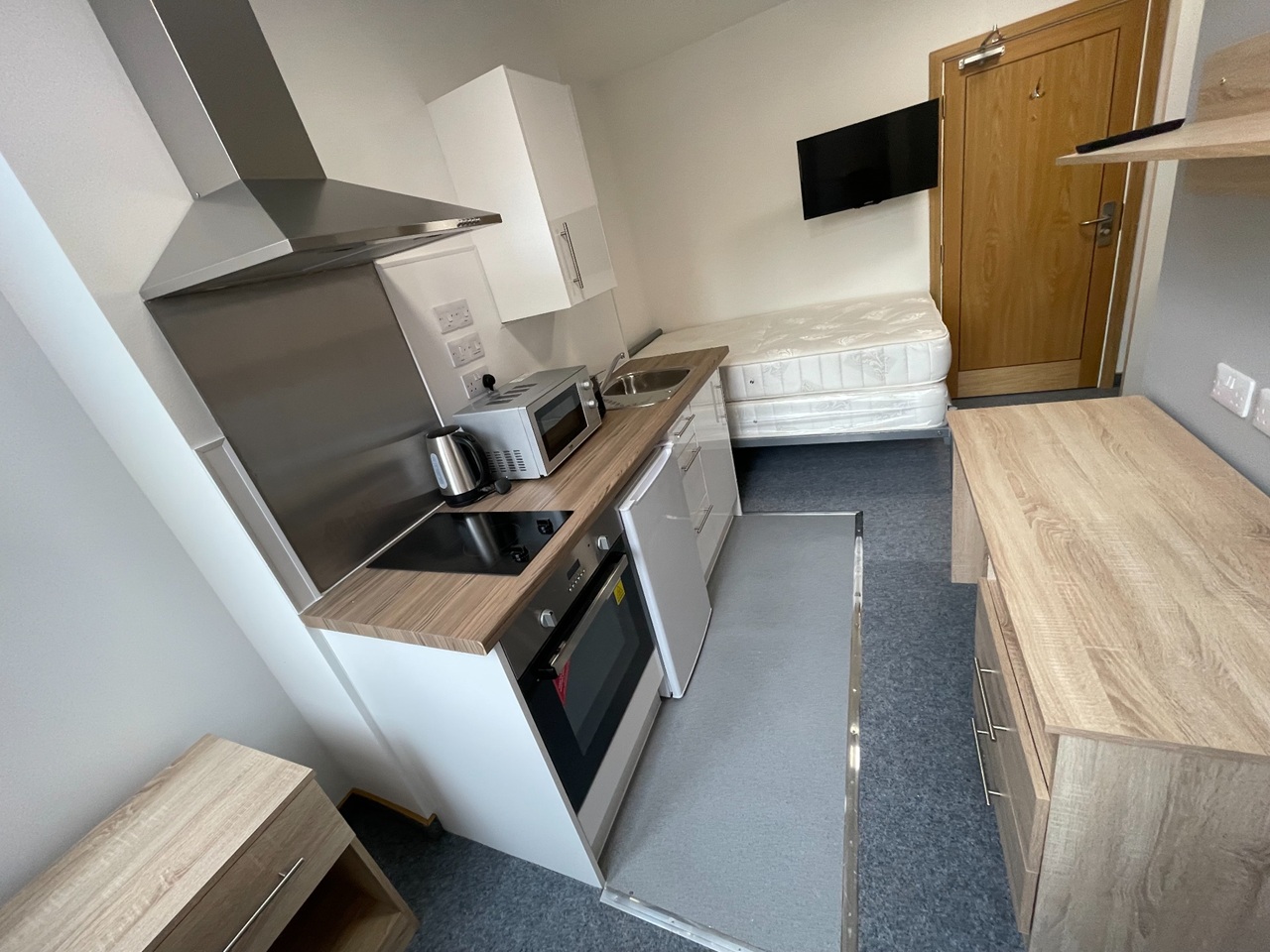 Studio Flat, Salisbury Road, LE1