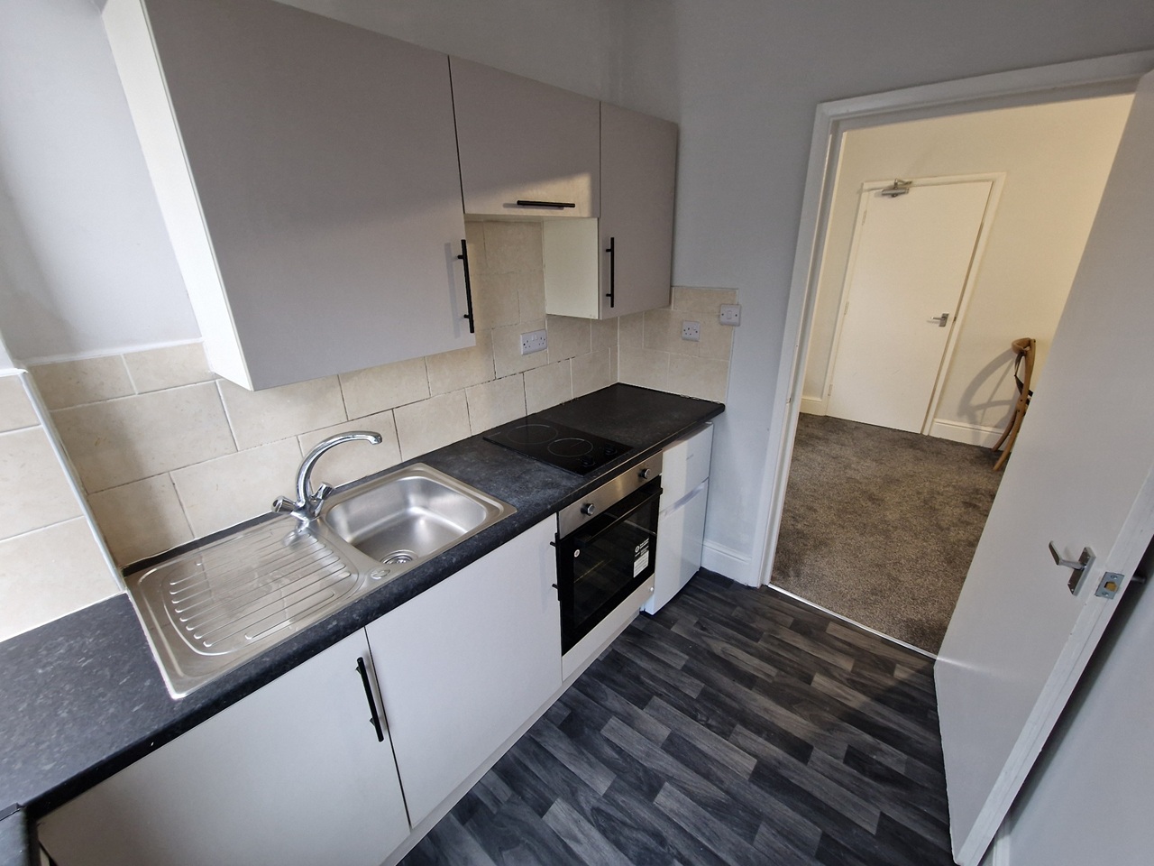 1 Bed Flat, Burton Road, DE1 photo 2
