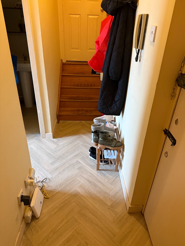 Room in a Shared Flat, Dalcross St, G11