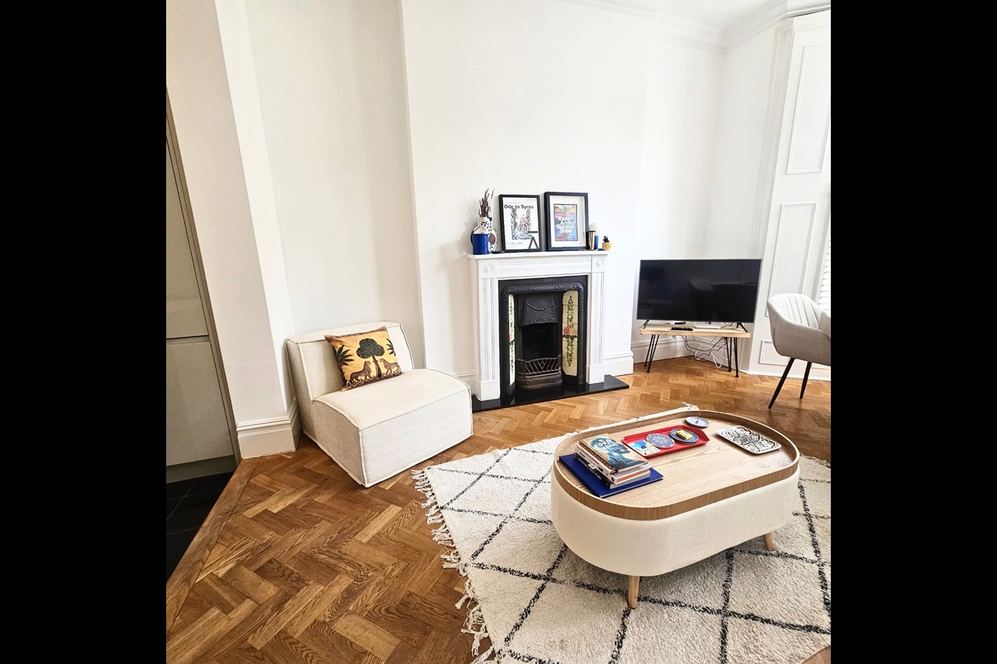1 Bed Flat, Edbrooke Road, W9 photo 2