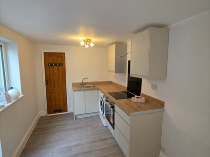 Studio Flat, Wellington St, YO10