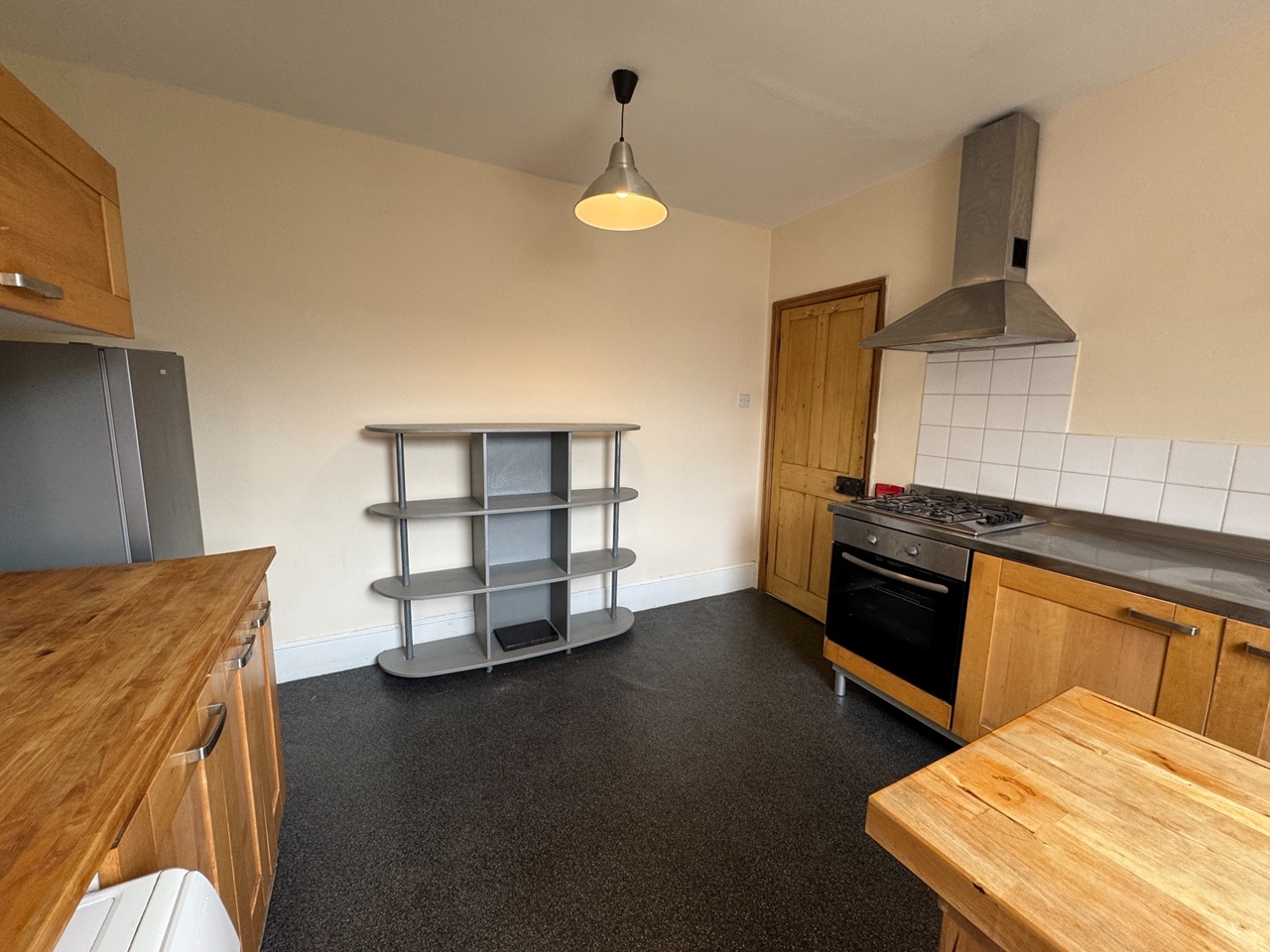 2 Bed Maisonette, Howard St, RG1 photo 5