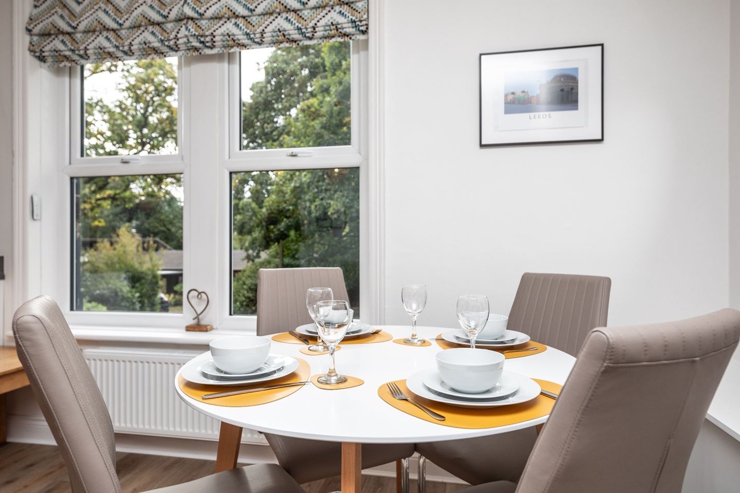 2 Bed Flat, Oakwood Mount, LS8 photo 4