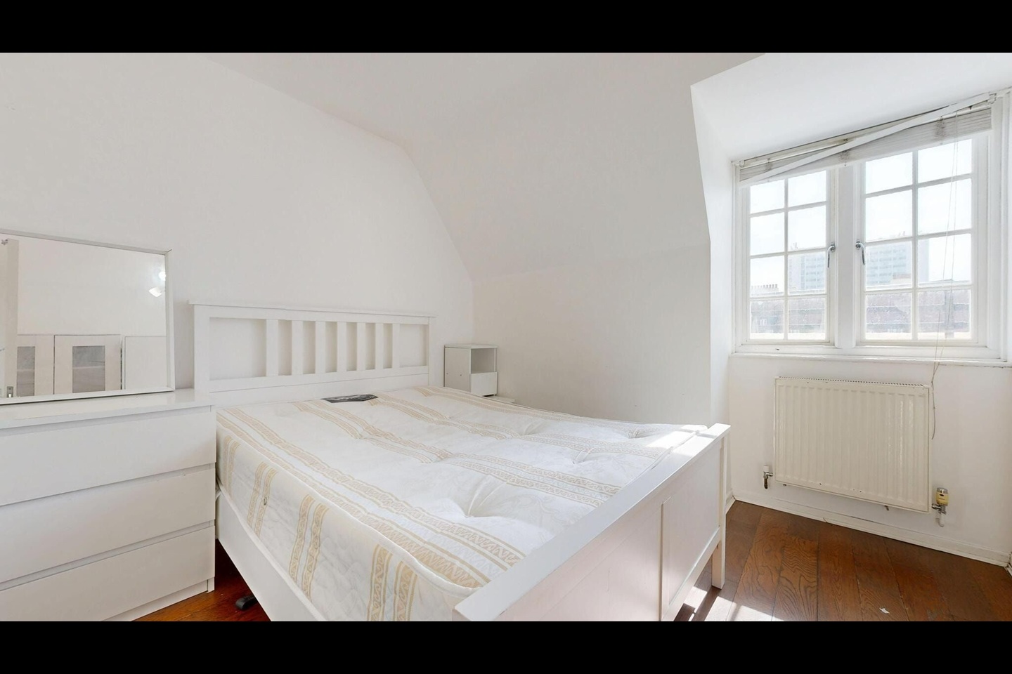 3 Bed Flat, Levita House, NW1 photo 2