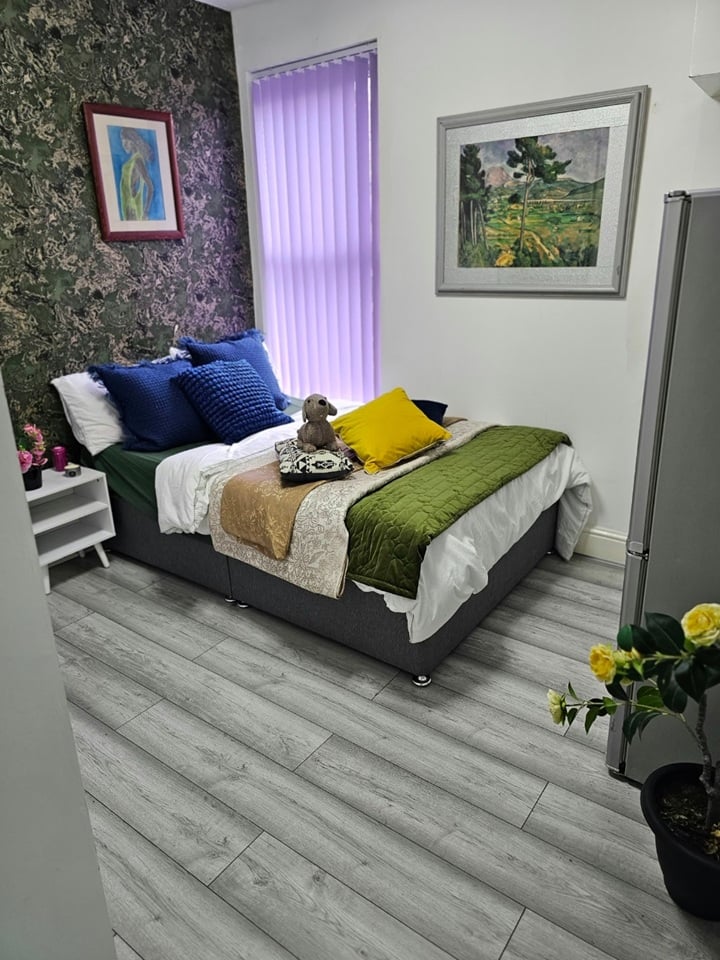 Studio Flat, Church Road, L4 photo 2