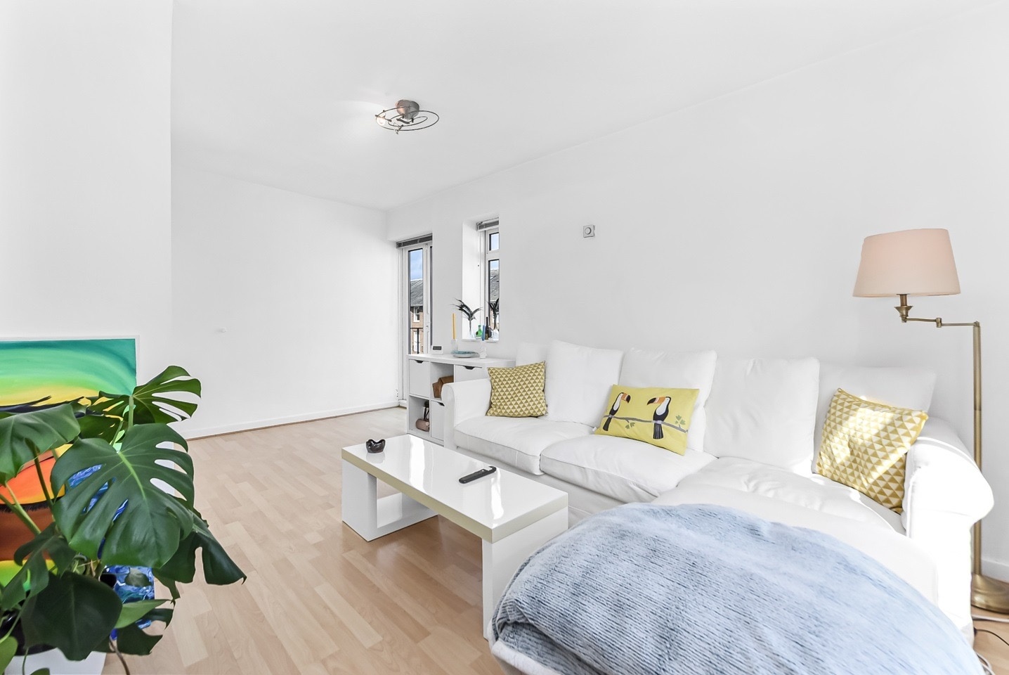 1 Bed Flat, Chelsea Manor Court, SW3