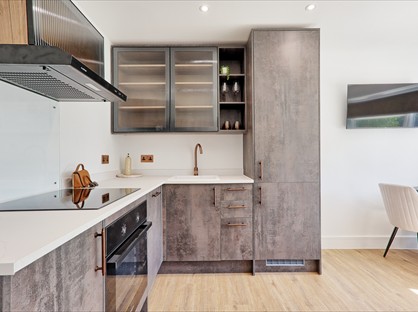1 Bed Flat, London Road, SS9