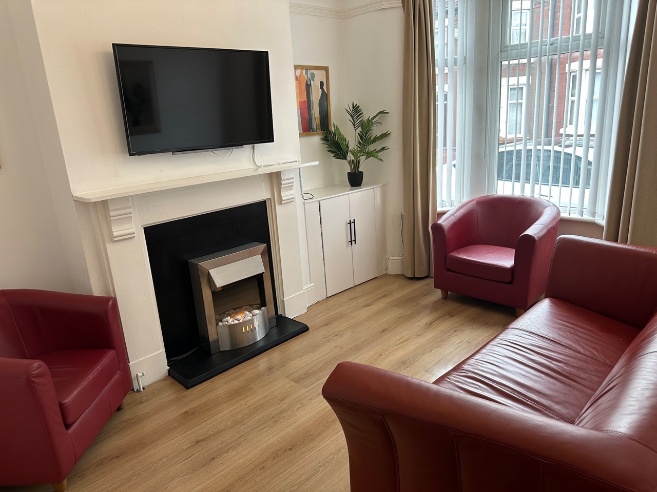 2 Bed Terraced House, Armley Road, L4