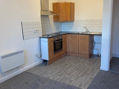 1 Bed Flat, Ty Naba, SA6