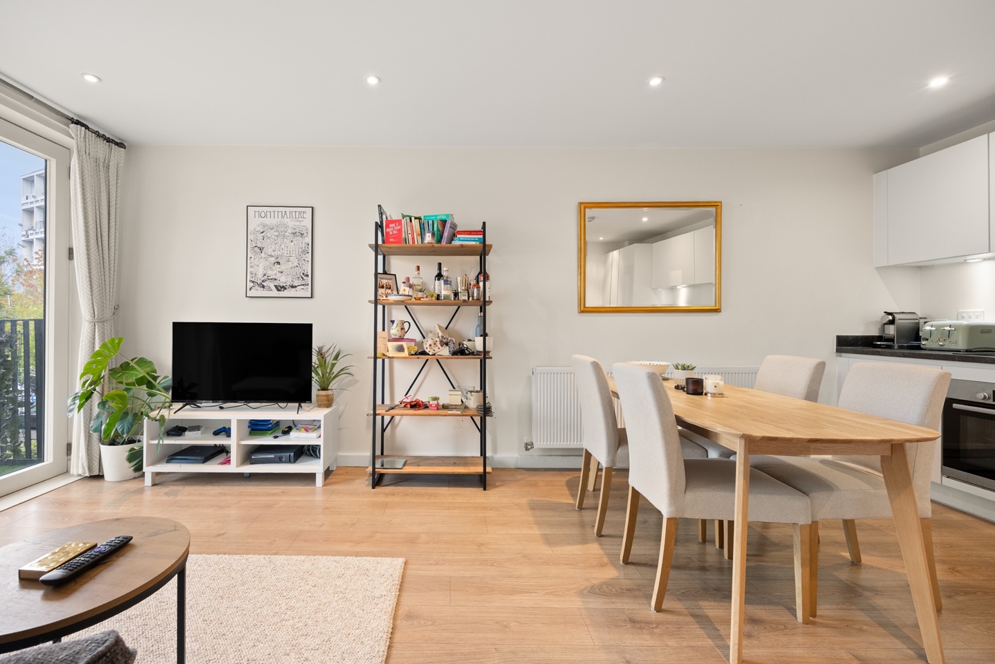 2 Bed Flat, Barrington Road, SW9 photo 5