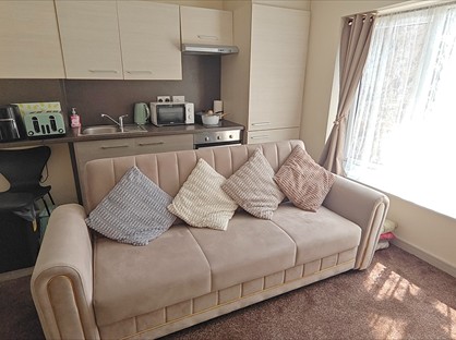 Studio Flat, The Church, BL3