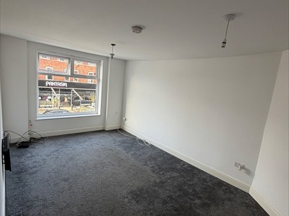 2 Bed Flat, Eccles, M30