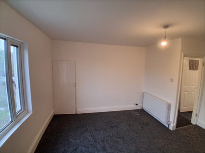 2 Bed Terraced House, Pasture Row, DL14