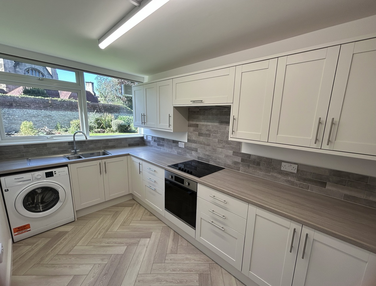 2 Bed Flat, Cotham Road, BS6 photo 3