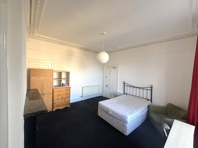 4 Bed Flat, Argyle Place, EH9 photo 4