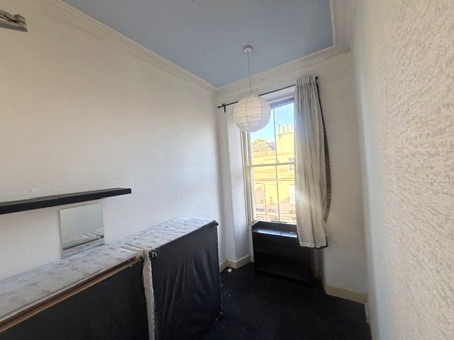 4 Bed Flat, Argyle Place, EH9 photo 5