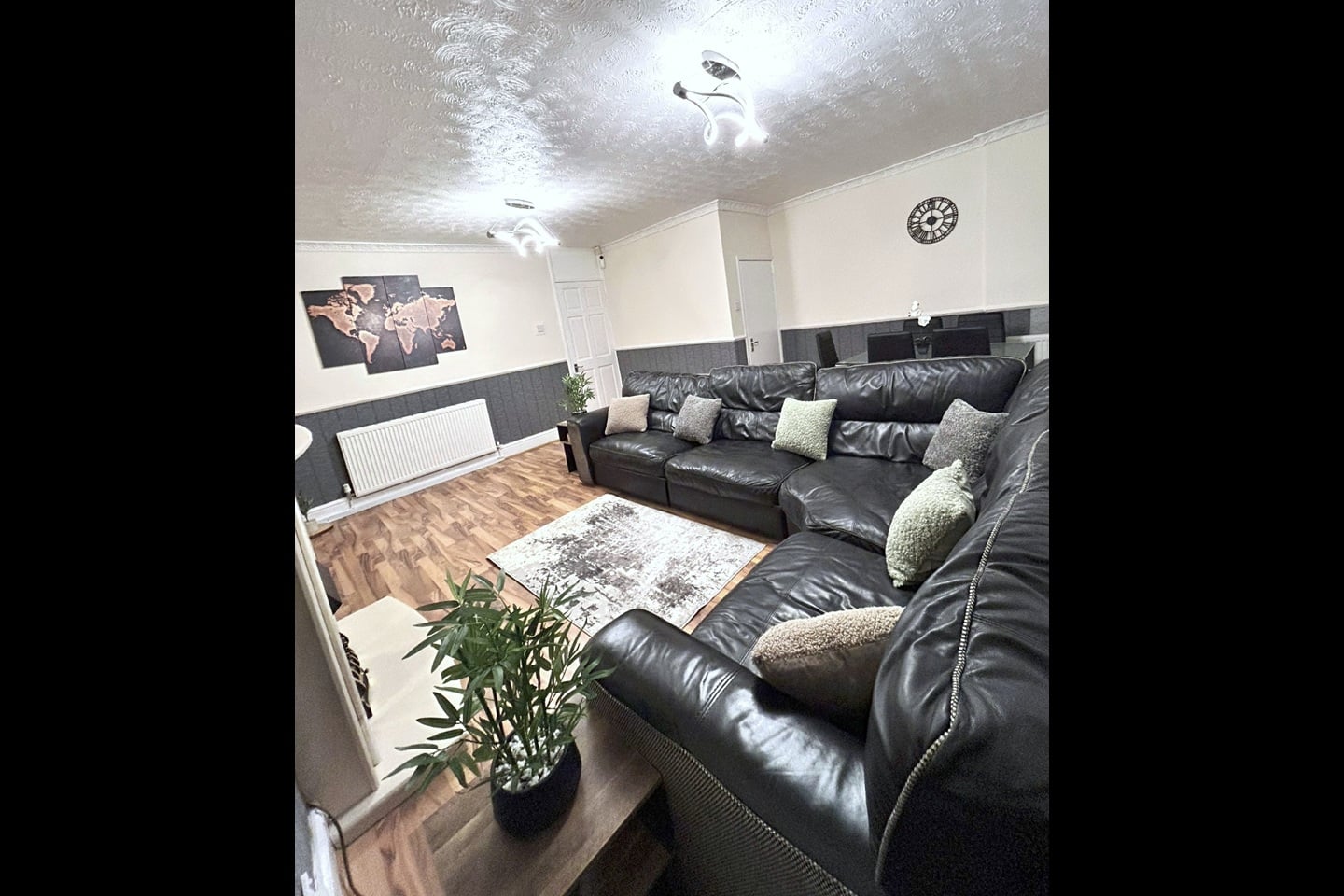 3 Bed End Terrace, Salcot Walk, M40 photo 2