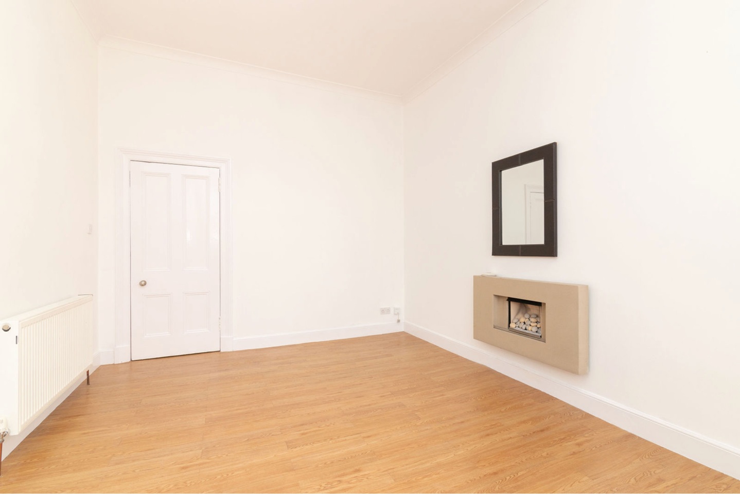 2 Bed Flat, Tantallon Road, G41 photo 4