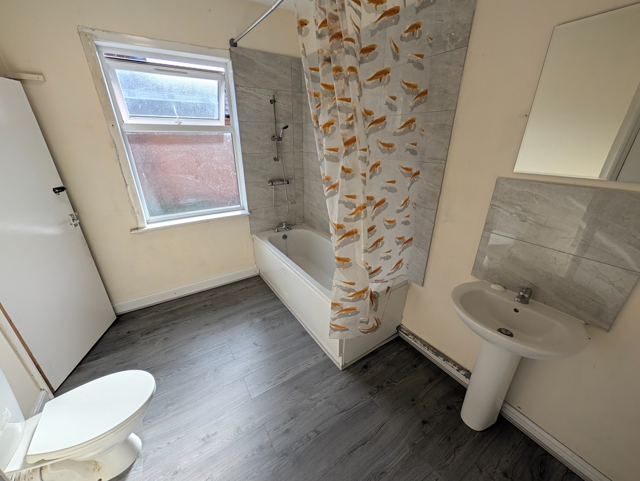 2 Bed Flat, Melton Road, LE4 photo 5
