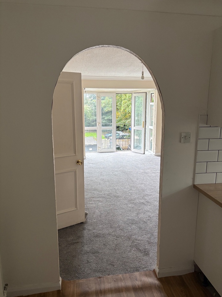 1 Bed Flat, Bury Old Road, M7 photo 2