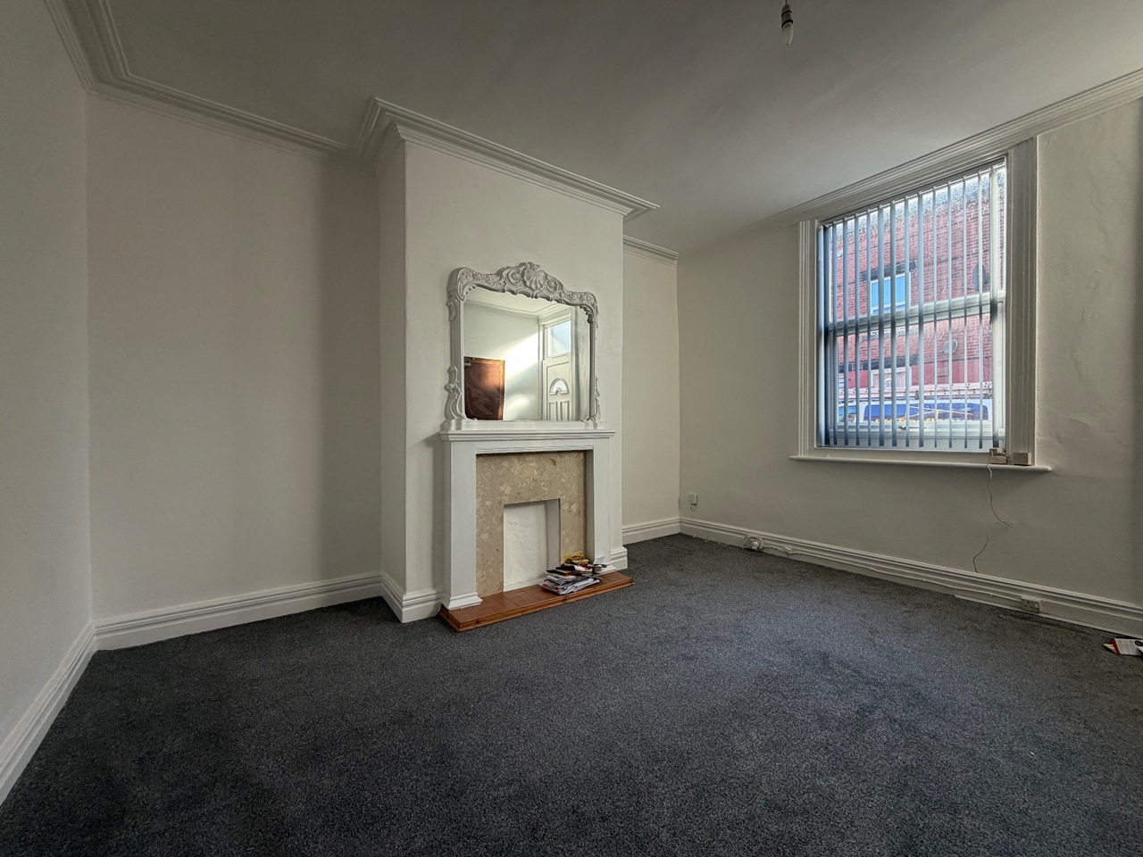 2 Bed Terraced House, Edinburgh Terrace, LS12