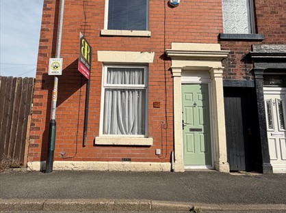 2 Bed Terraced House, Fellery St, PR7