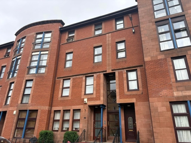 4 Bed Flat, Old Rutherglen Road, G5