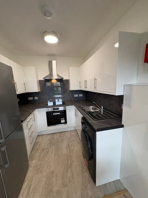 4 Bed Flat, Old Rutherglen Road, G5 photo 4