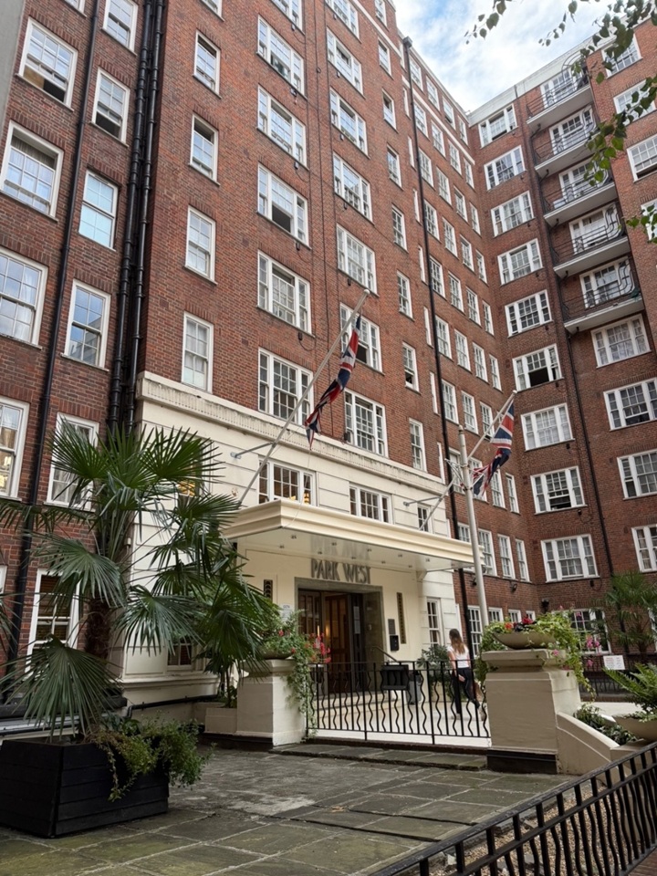 1 Bed Flat, Park West, W2