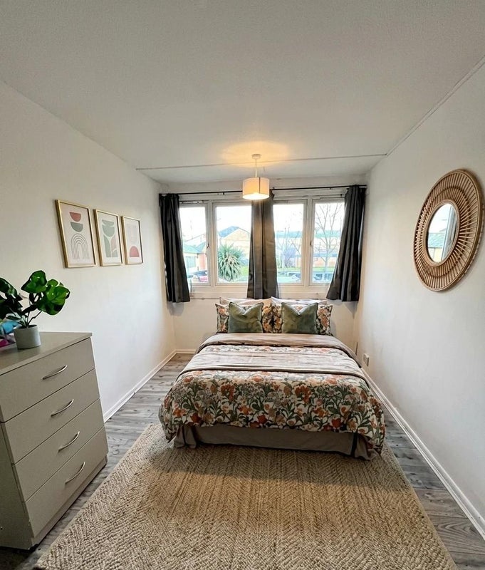 Room in a Shared Flat, Waynflete Square, W10