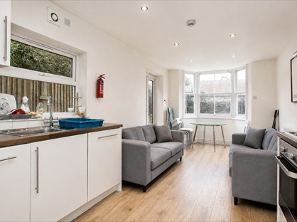 5 Bed Terraced House, Elcot Avenue, SE15