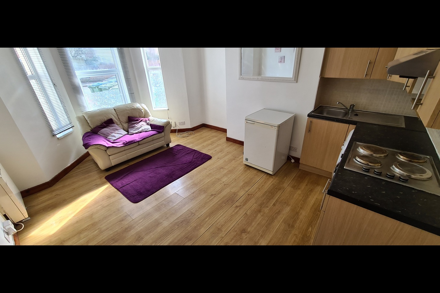 1 Bed Flat, Suffolk Avenue, SO15 photo 4