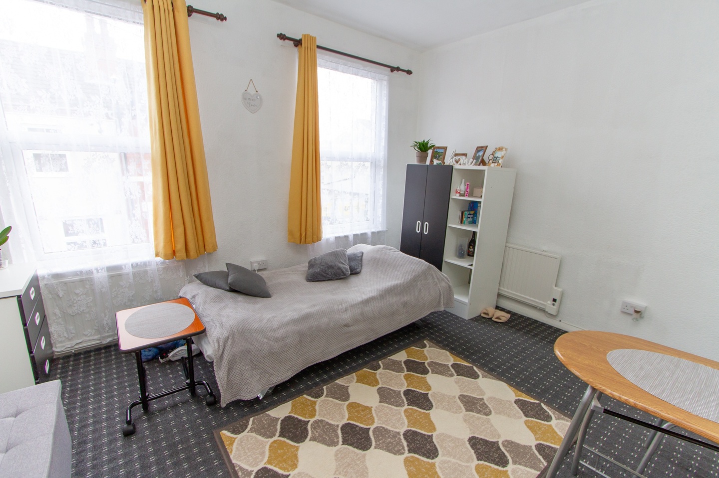 Studio Flat, Cromwell St, CV6