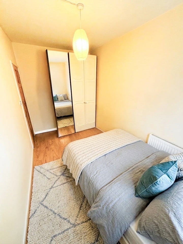 Room in a Shared Flat, Tadema House, NW8 photo 2