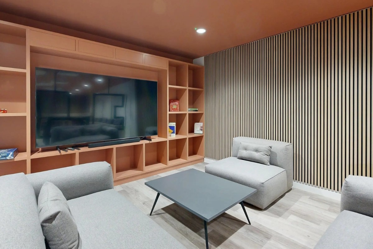 Studio Flat, Briggate Studios, LS1 photo 2