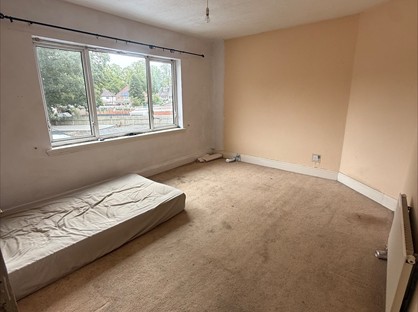 Room in a Shared Flat, Hartfield Crescent, B27