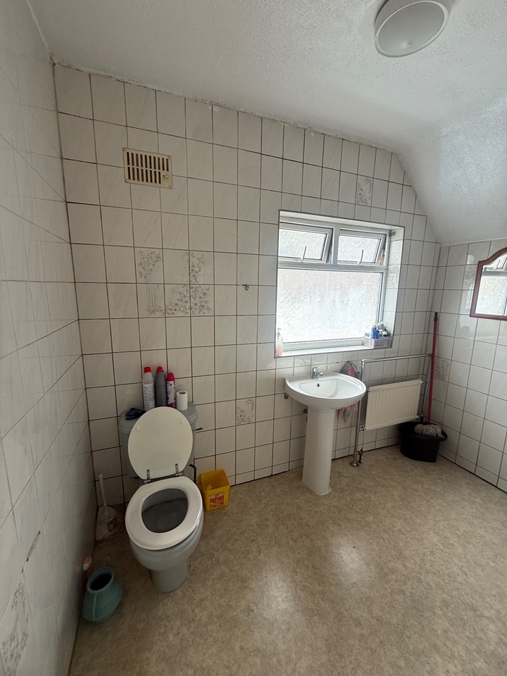 Room in a Shared Flat, Hartfield Crescent, B27 photo 3